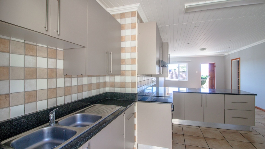 3 Bedroom Property for Sale in Beacon Bay North Eastern Cape